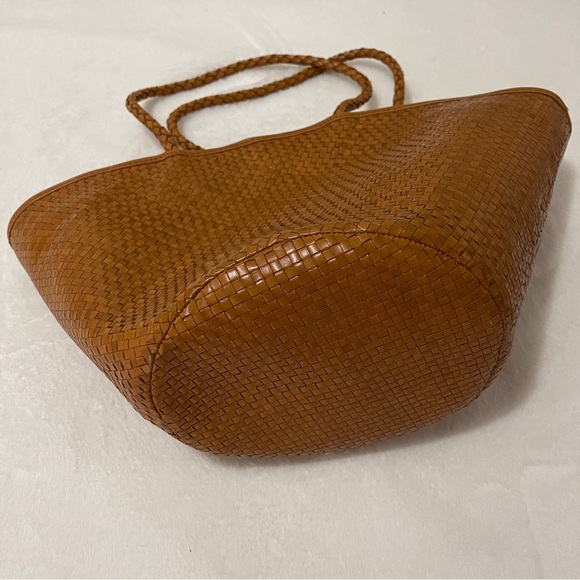 8 Other Reasons Woven Leather Brown Tote Purse - Picture 2 of 4